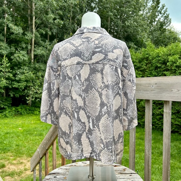 H&M ⎮ Voluminous resort shirt - Picture 4 of 8